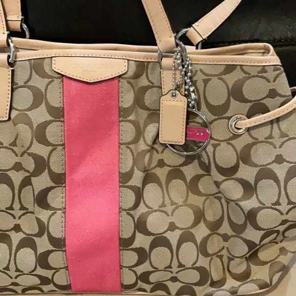 Coach purse, Signature stripe - Picture 9 of 9